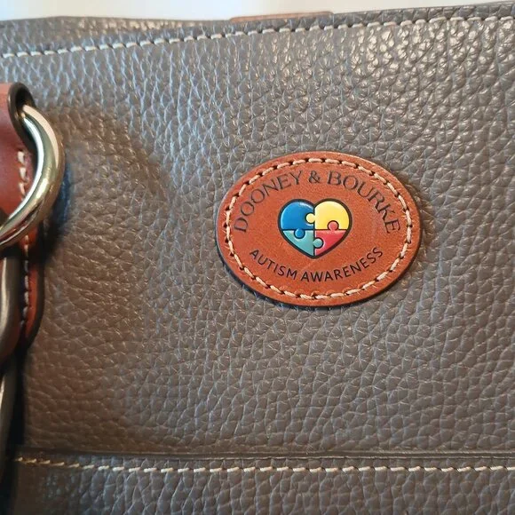 Dooney & Bourke Tammy Tote - Picture 3 of 4